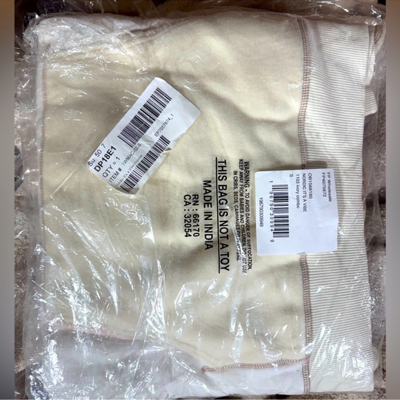 🎉LAST PIECE🎉FREE PEOPLE Nordic It's A Vibe Hoodie - Picture 4 of 13